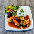 General Tso stir-fried vegan beef with broccoli and cauliflower at Saigon Vegan in Garden Grove, CA