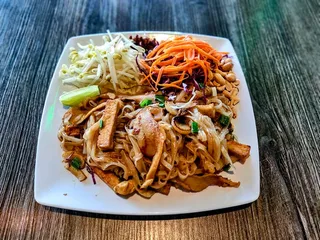 Vegan pad thai with rice noodles, tofu, and vegan chicken at Saigon Vegan in Garden Grove, CA